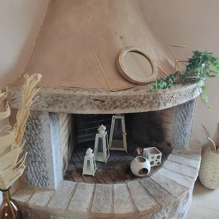 Apartamento Mani Spot In Yerolimin